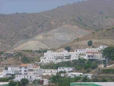 CANARIOS-02.jpg (15550 bytes)