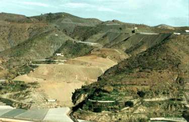 BAJOS-01.jpg (17992 bytes)